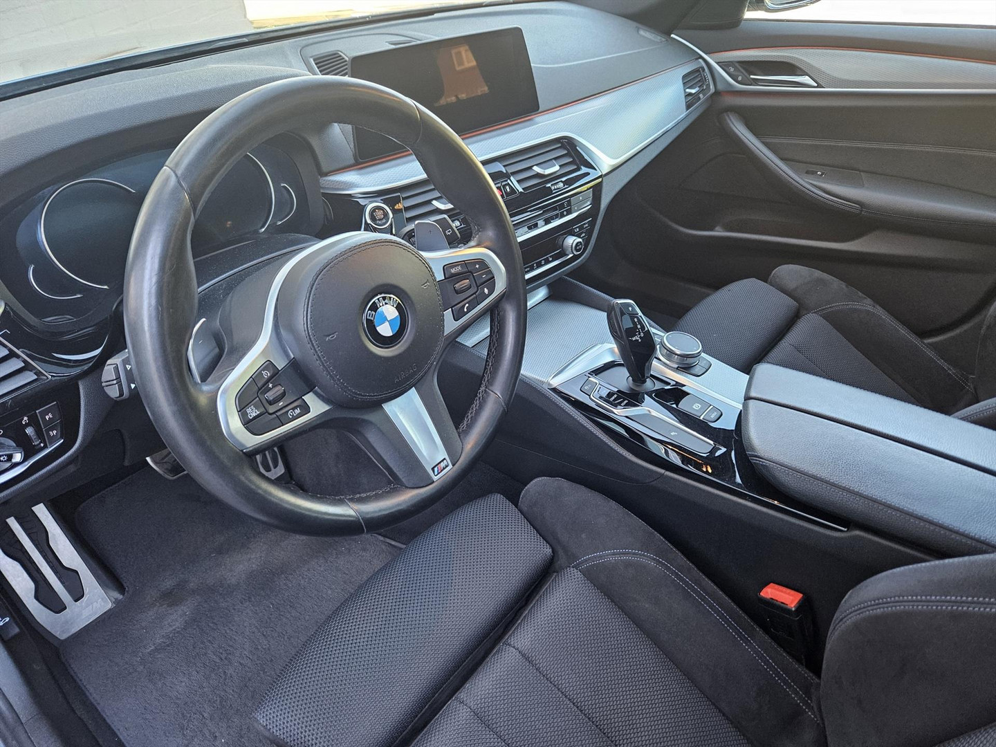 BMW BMW