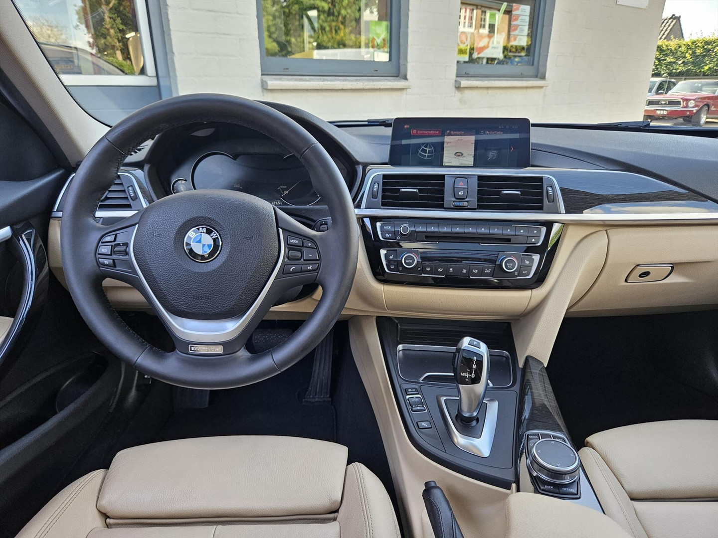 BMW BMW