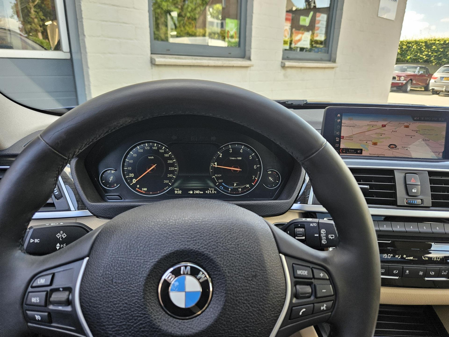 BMW BMW