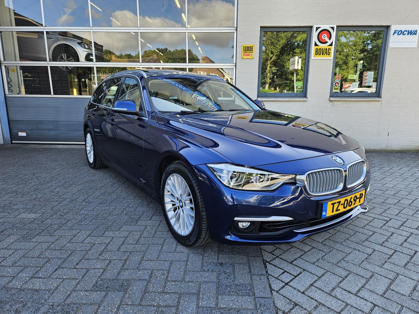 BMW BMW