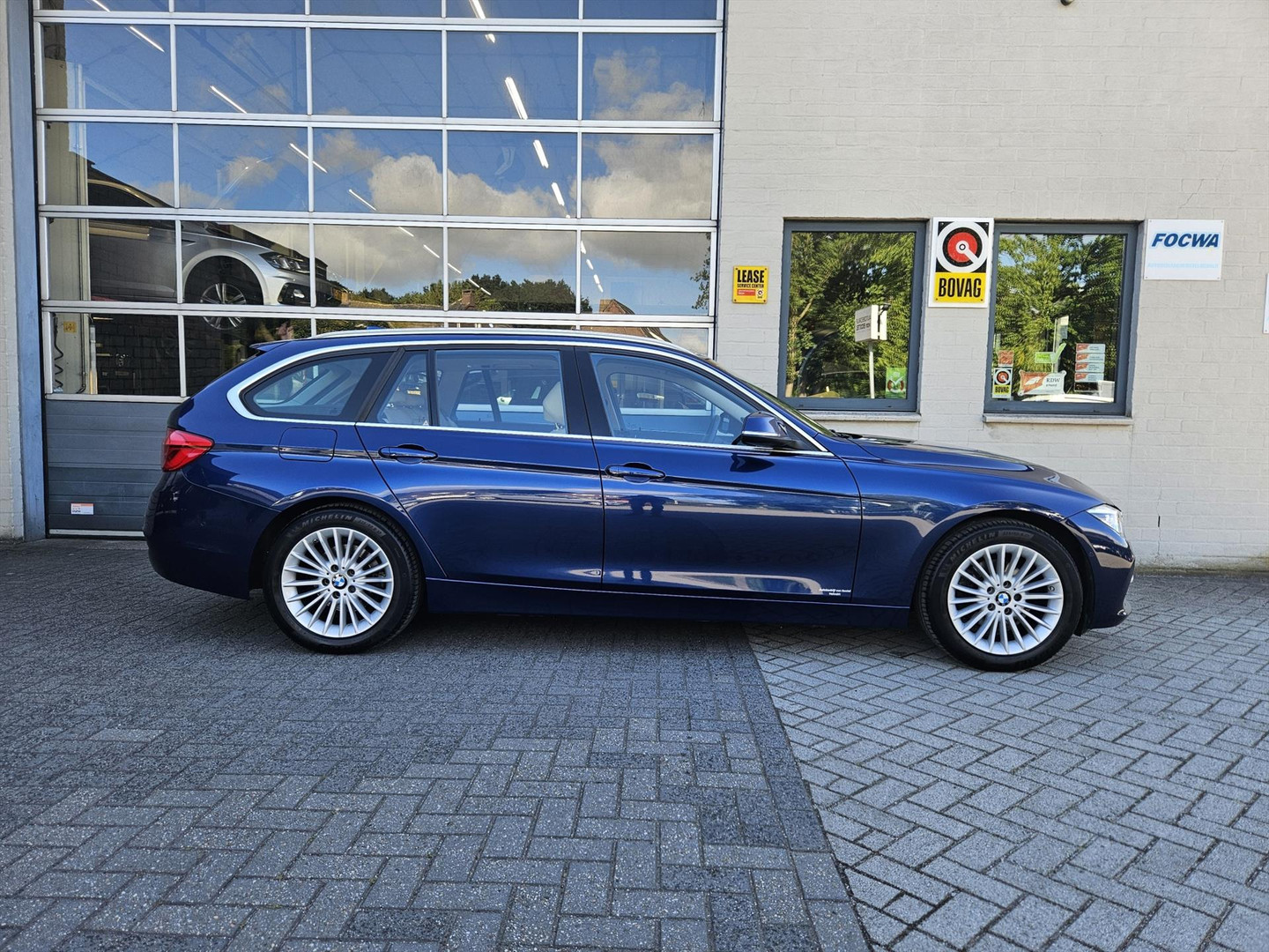 BMW BMW