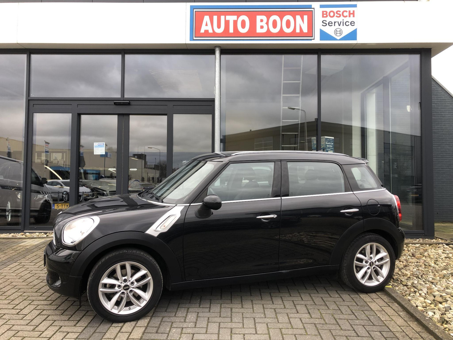 MINI
