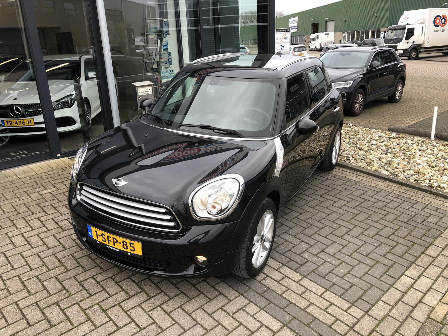 MINI