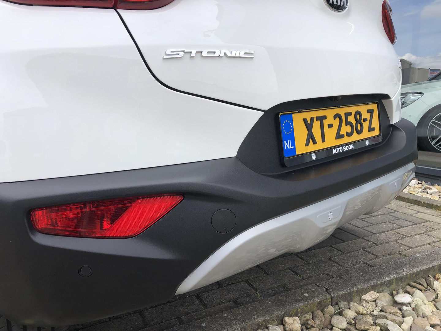 Kia