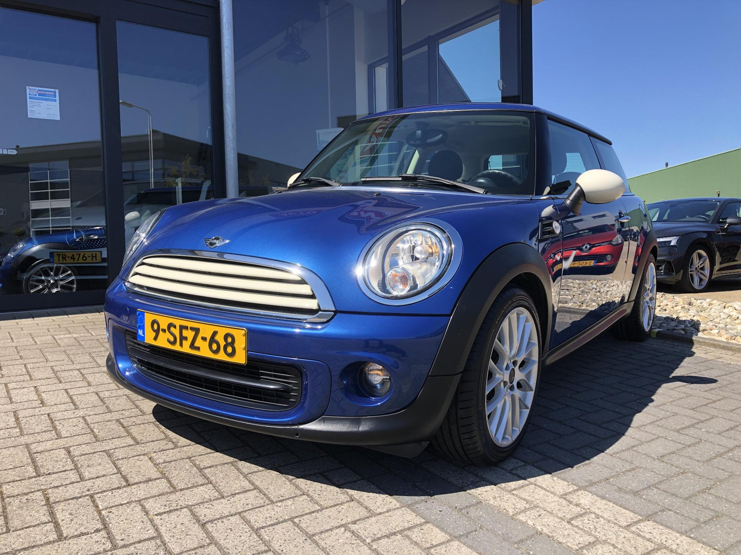 MINI