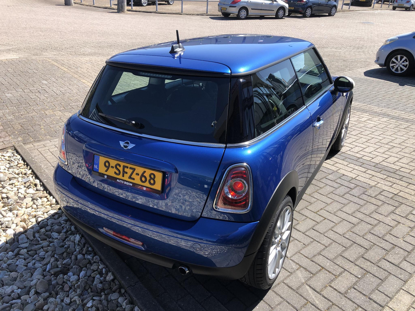MINI