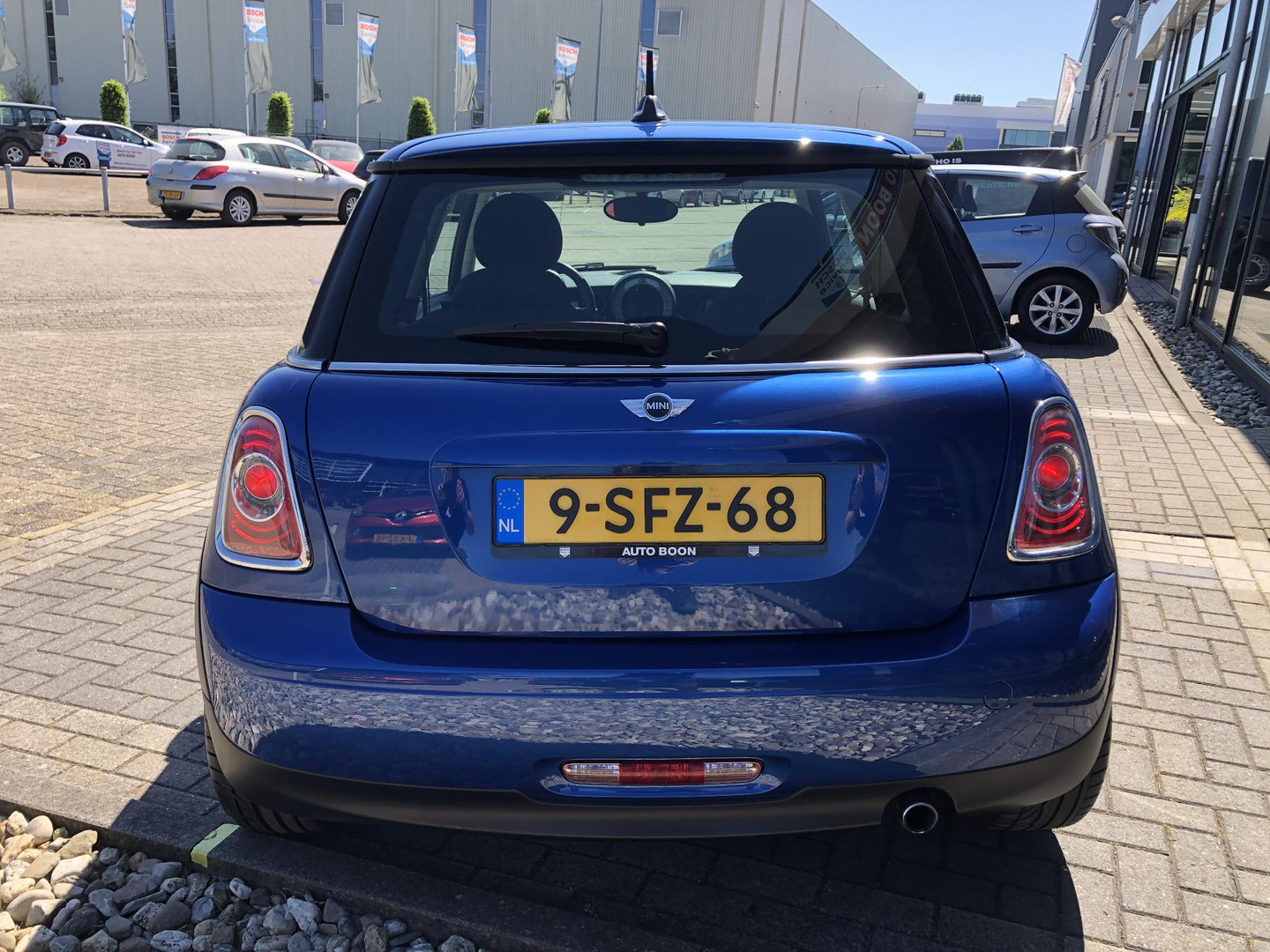 MINI
