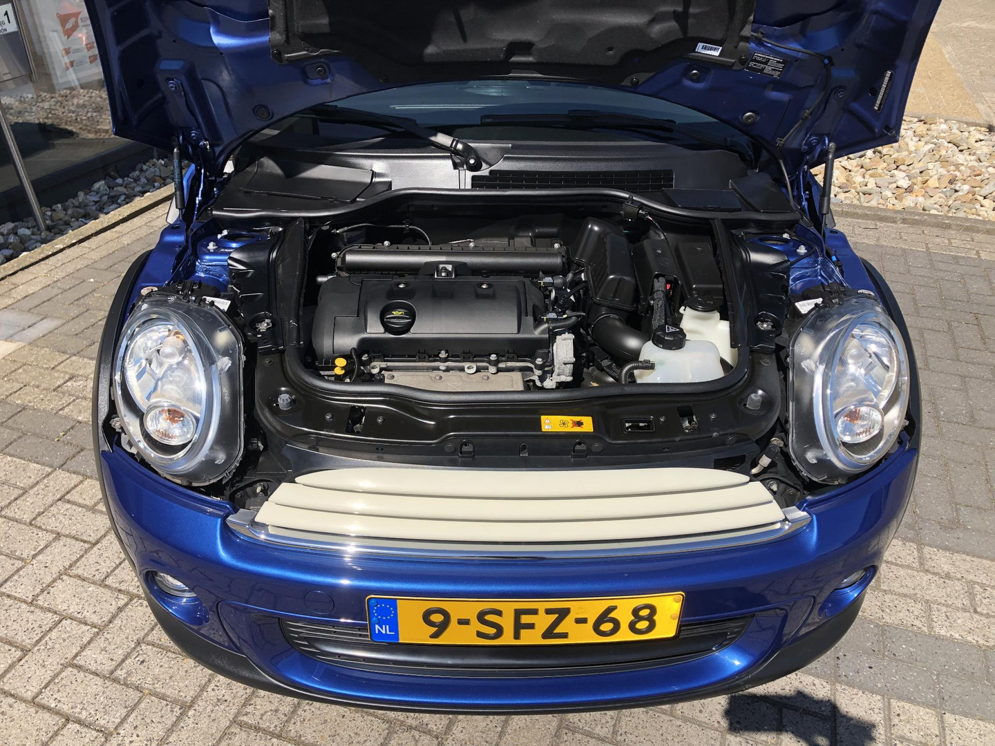 MINI