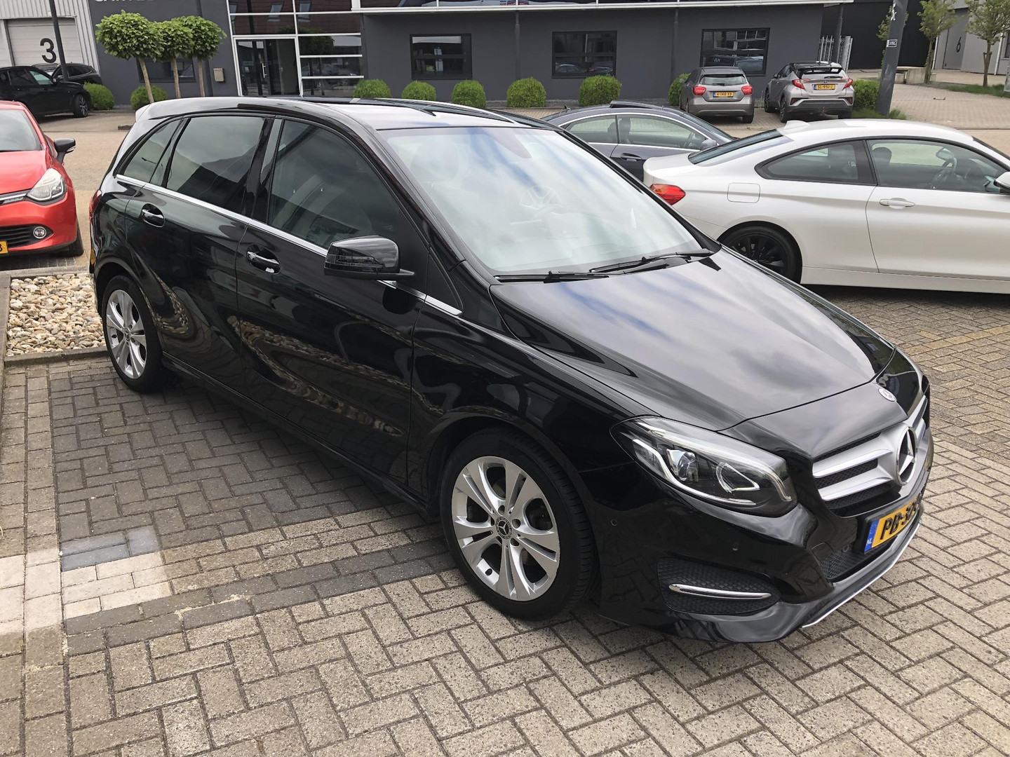 Mercedes-Benz