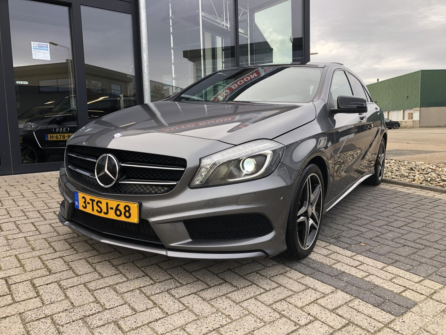 Mercedes-Benz Mercedes-Benz