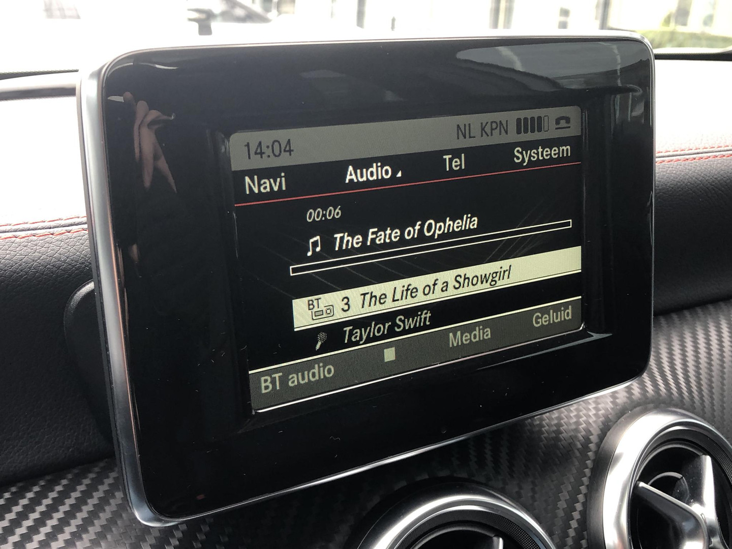 Mercedes-Benz Mercedes-Benz