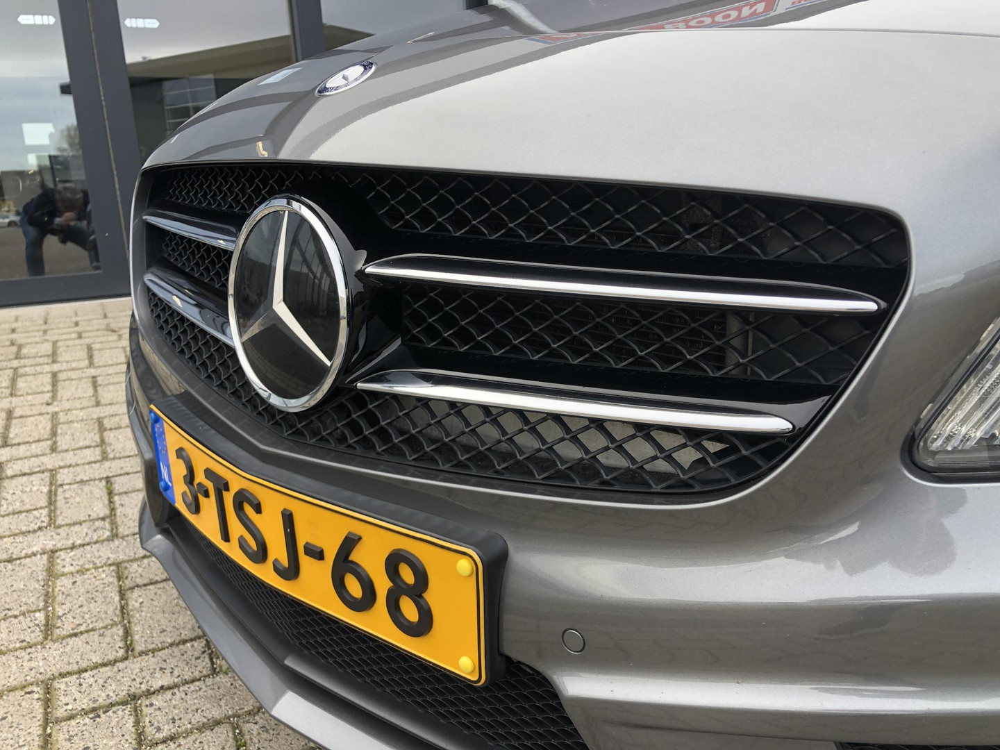 Mercedes-Benz Mercedes-Benz