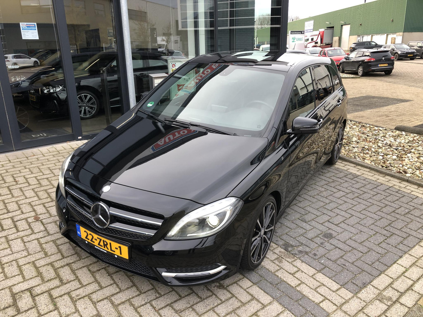 Mercedes-Benz