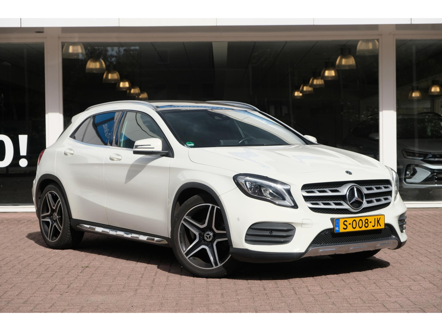 Mercedes-Benz