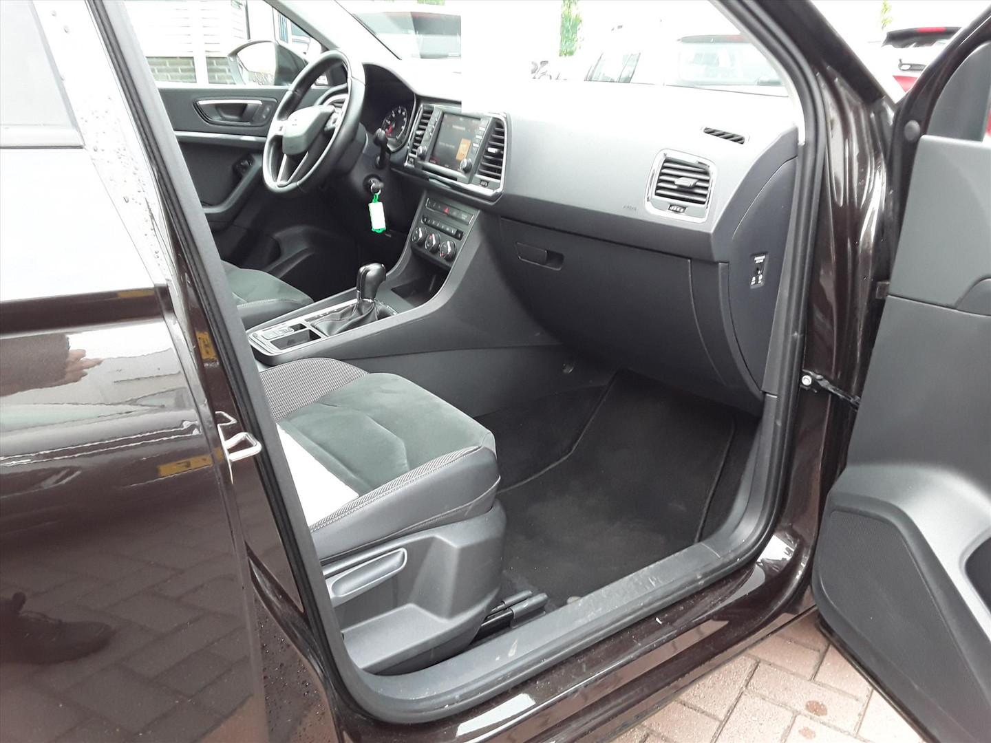 SEAT