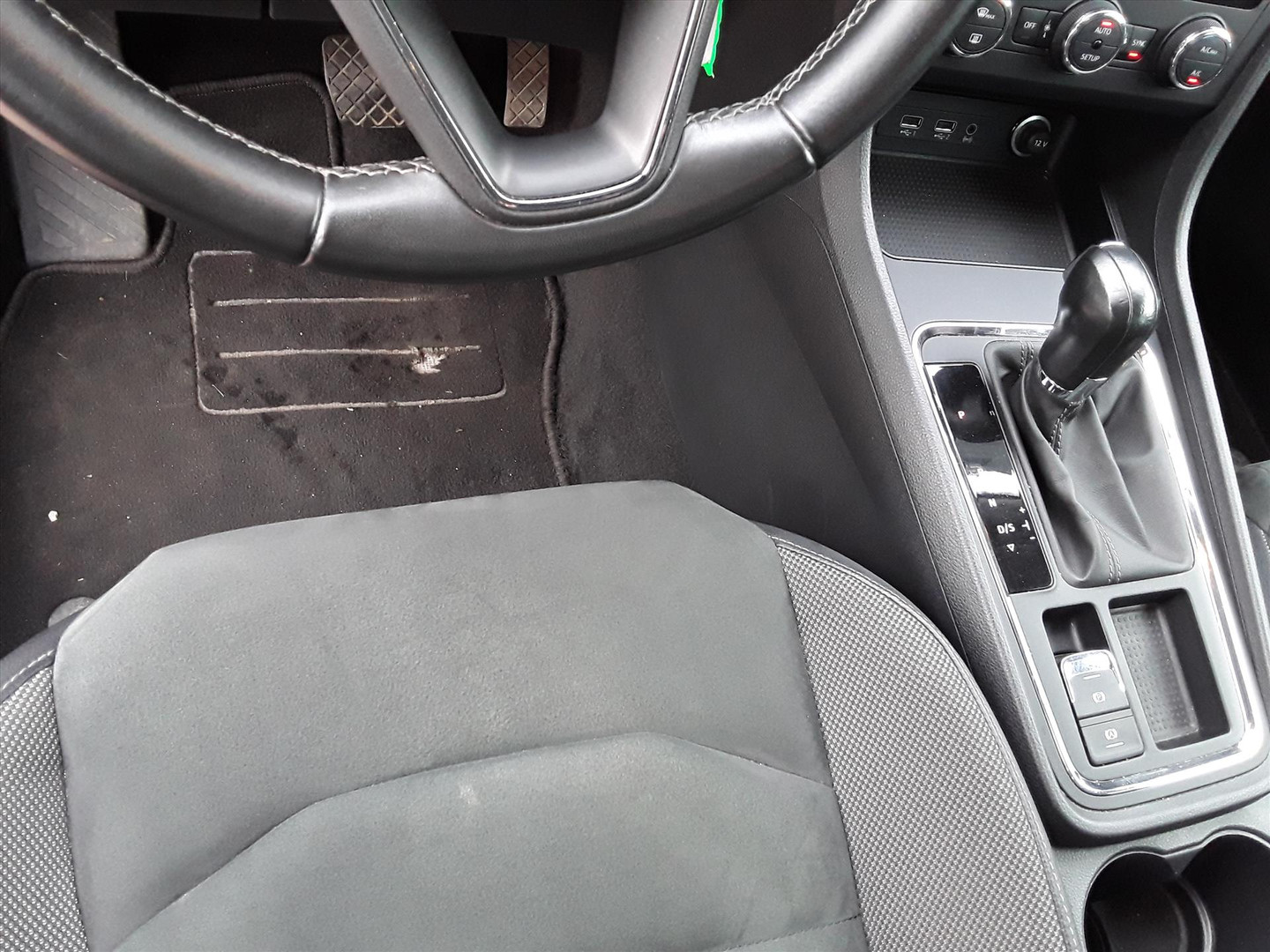SEAT