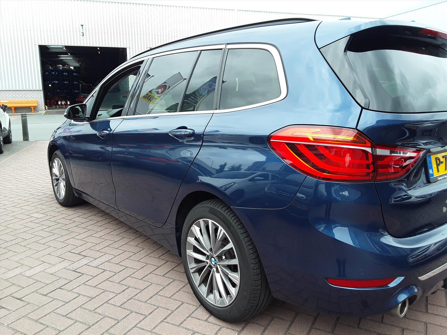 BMW BMW