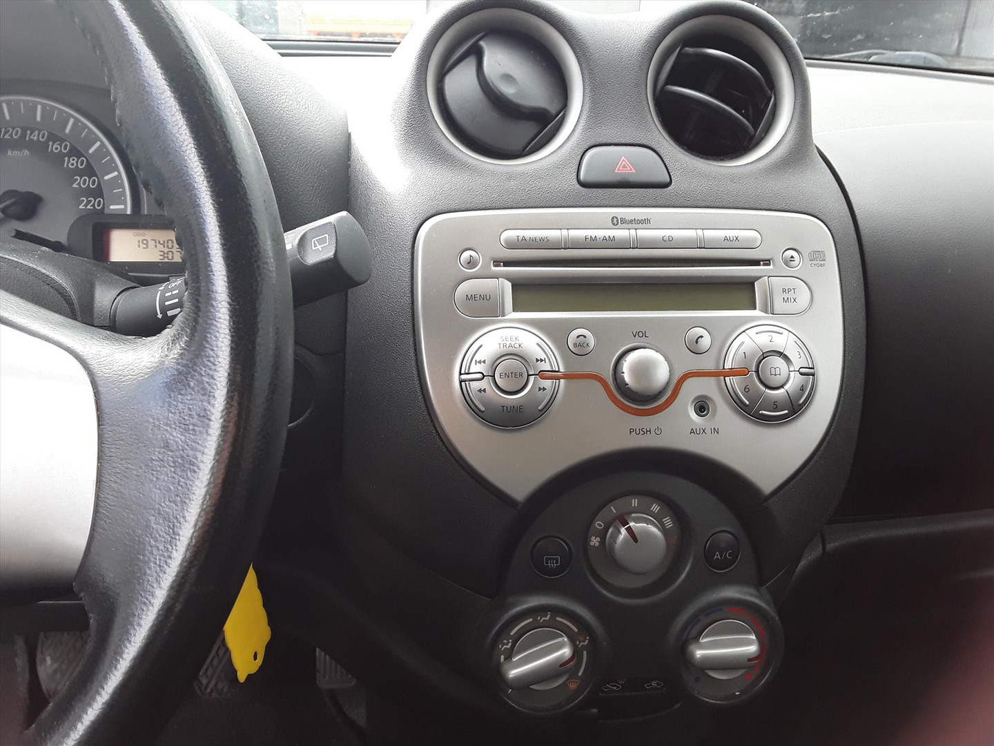 Nissan Nissan