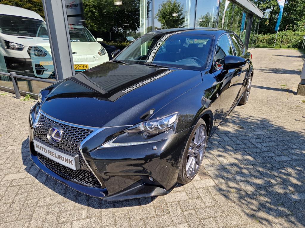 Lexus