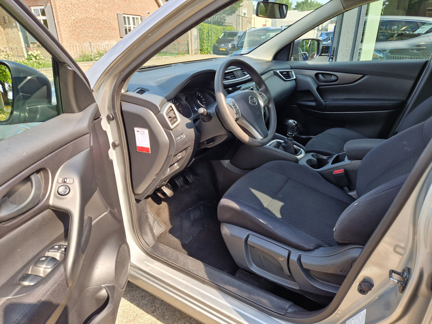 Nissan Nissan