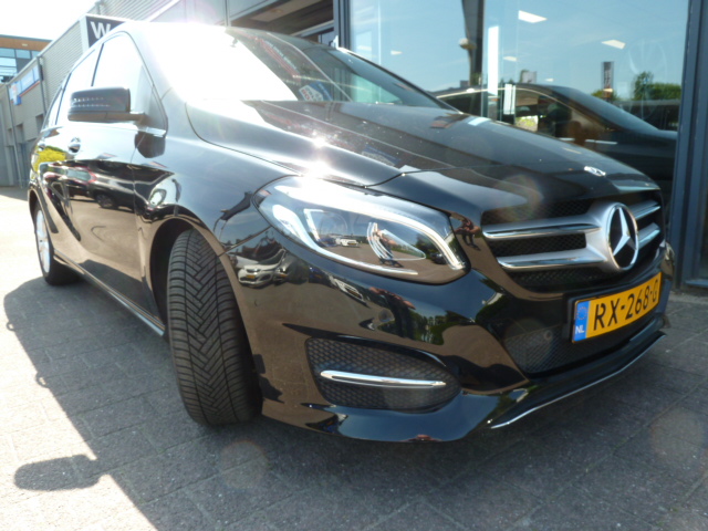 Mercedes-Benz Mercedes-Benz