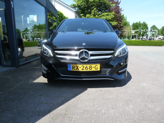 Mercedes-Benz Mercedes-Benz