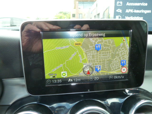 Mercedes-Benz Mercedes-Benz