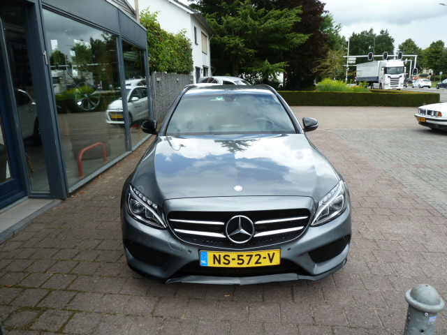 Mercedes-Benz Mercedes-Benz