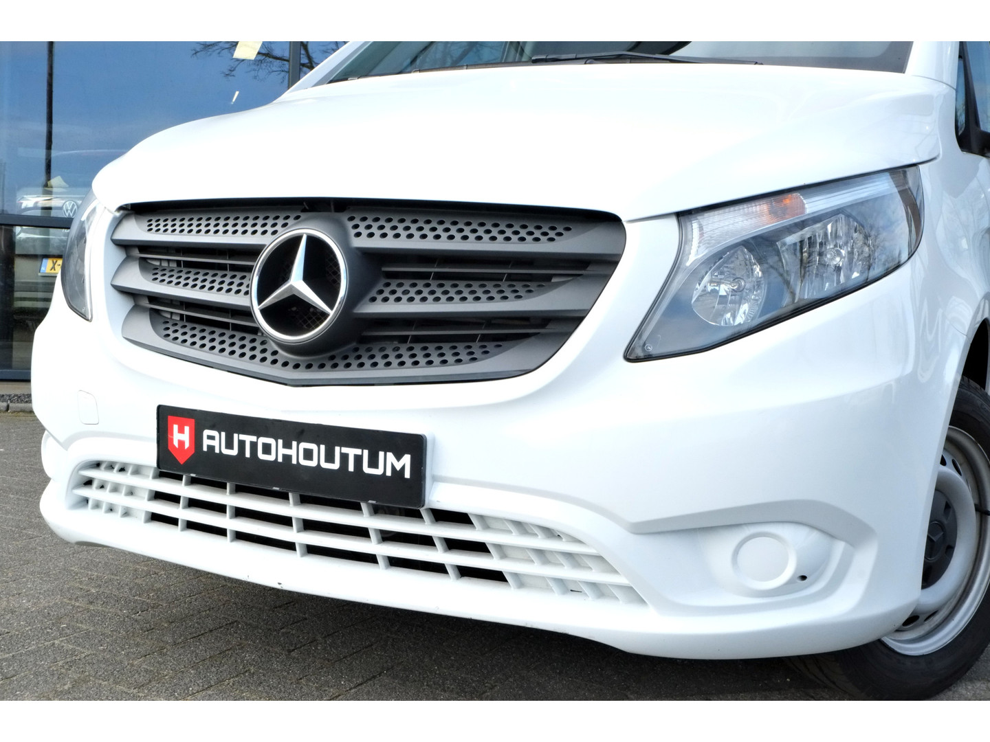 Mercedes-Benz Mercedes-Benz