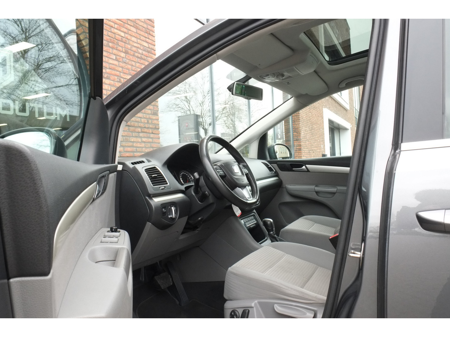 SEAT