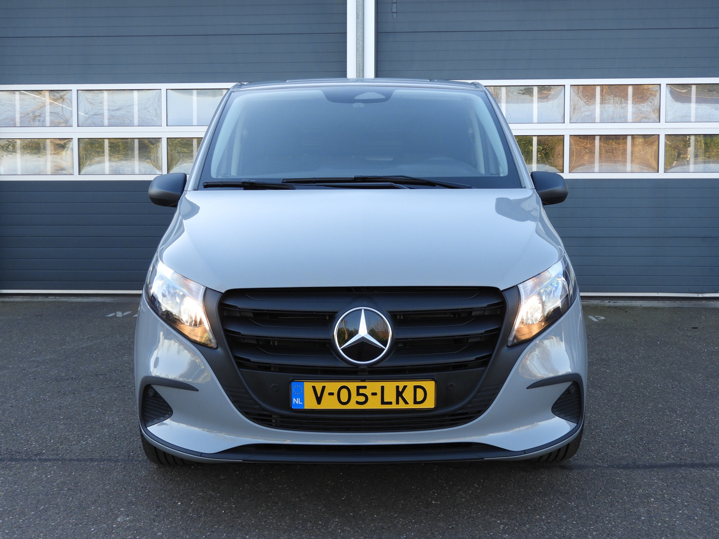Mercedes-Benz Mercedes-Benz