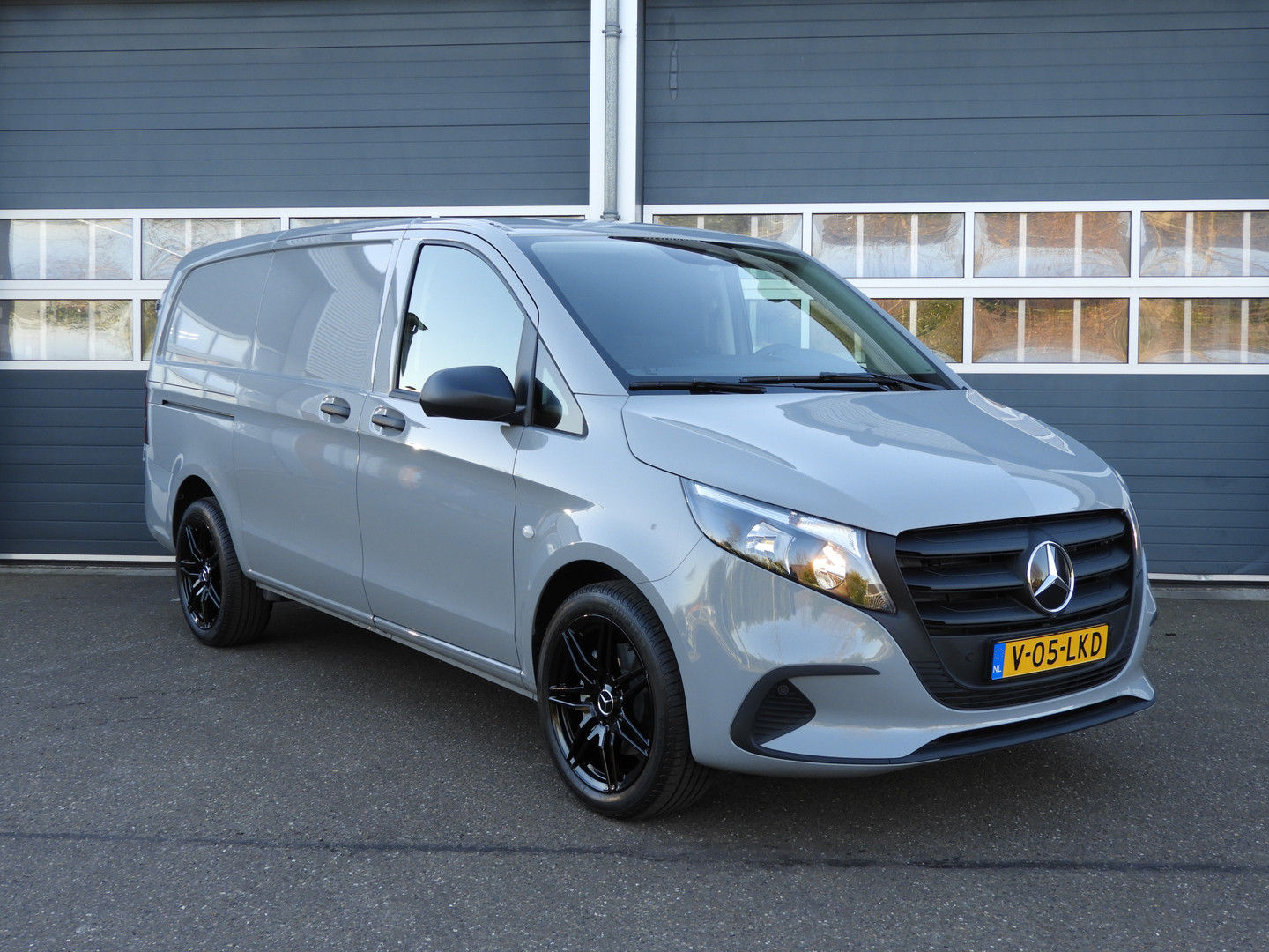 Mercedes-Benz Mercedes-Benz