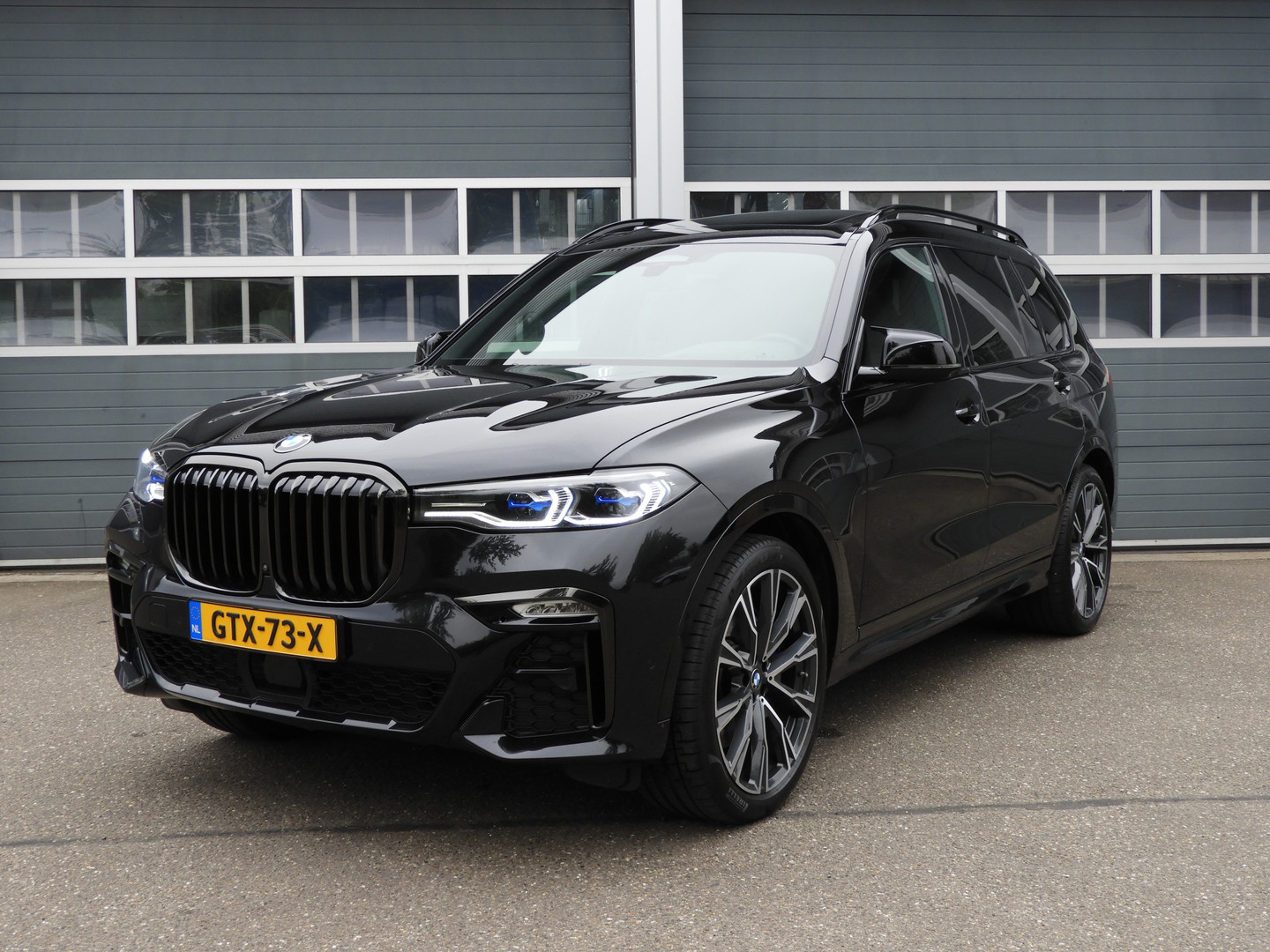 BMW BMW