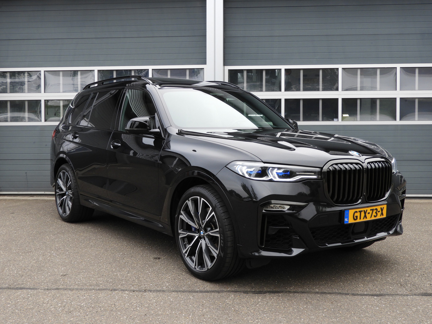 BMW BMW