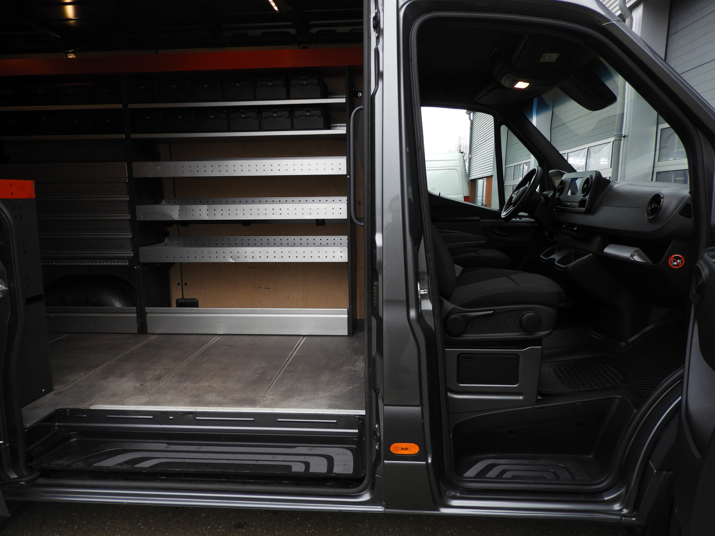 Mercedes-Benz Mercedes-Benz