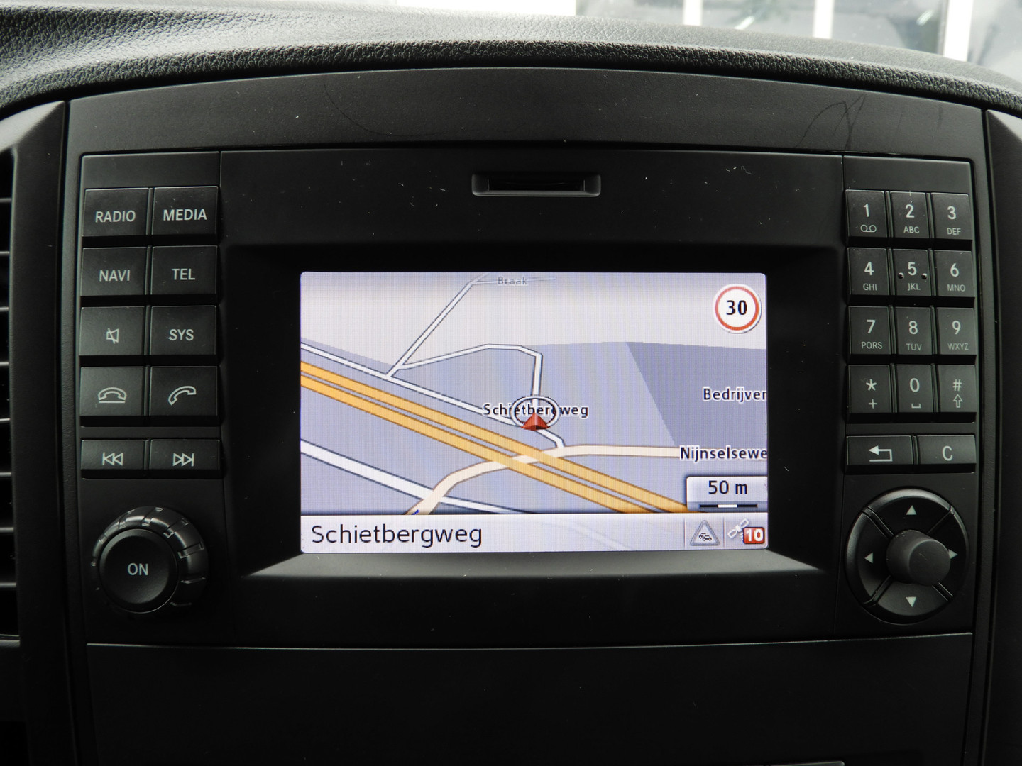 Mercedes-Benz Mercedes-Benz