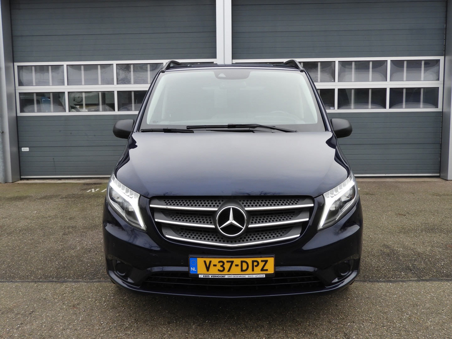Mercedes-Benz Mercedes-Benz