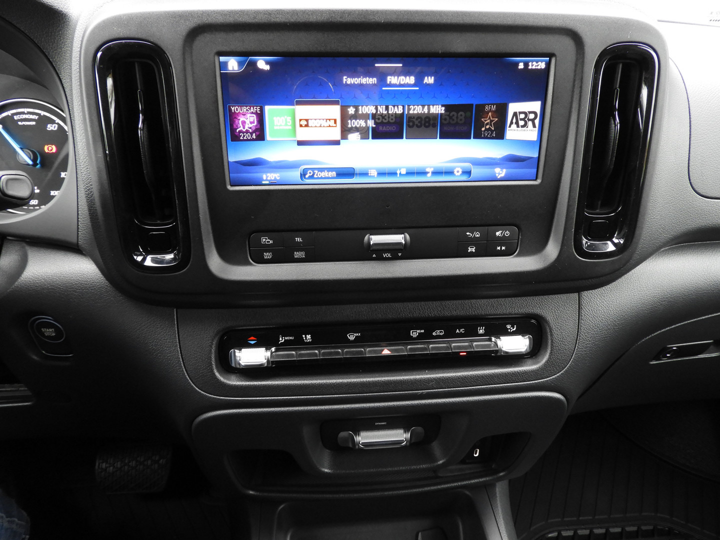 Mercedes-Benz Mercedes-Benz