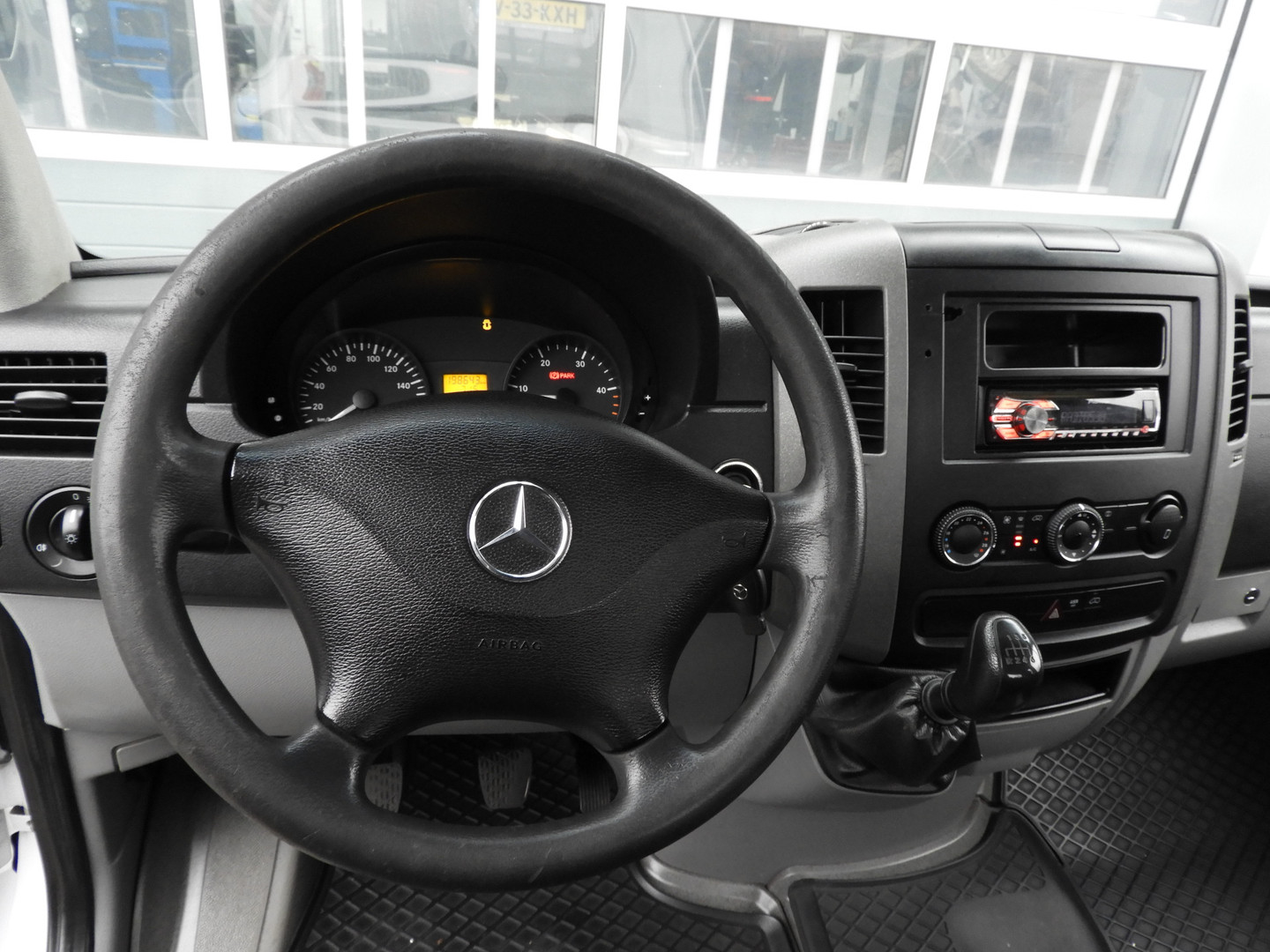 Mercedes-Benz Mercedes-Benz