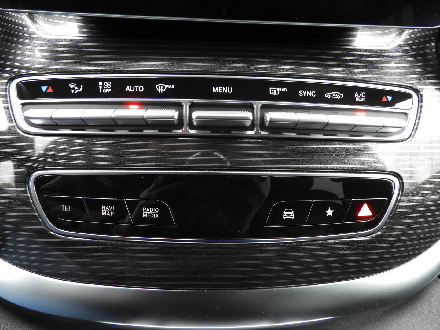 Mercedes-Benz Mercedes-Benz