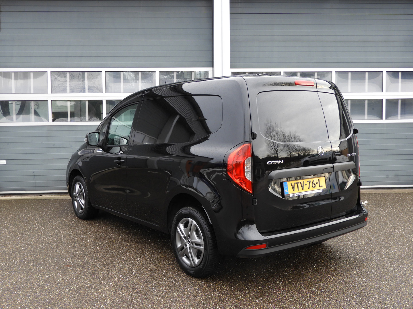 Mercedes-Benz Mercedes-Benz