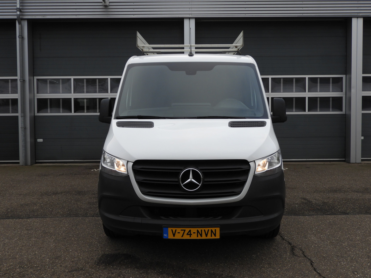 Mercedes-Benz Mercedes-Benz