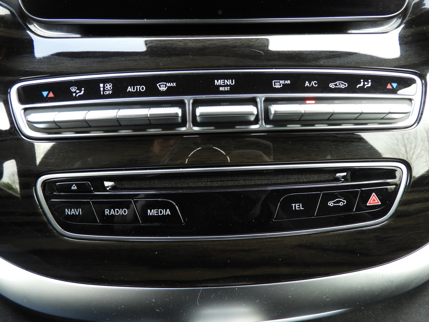 Mercedes-Benz Mercedes-Benz