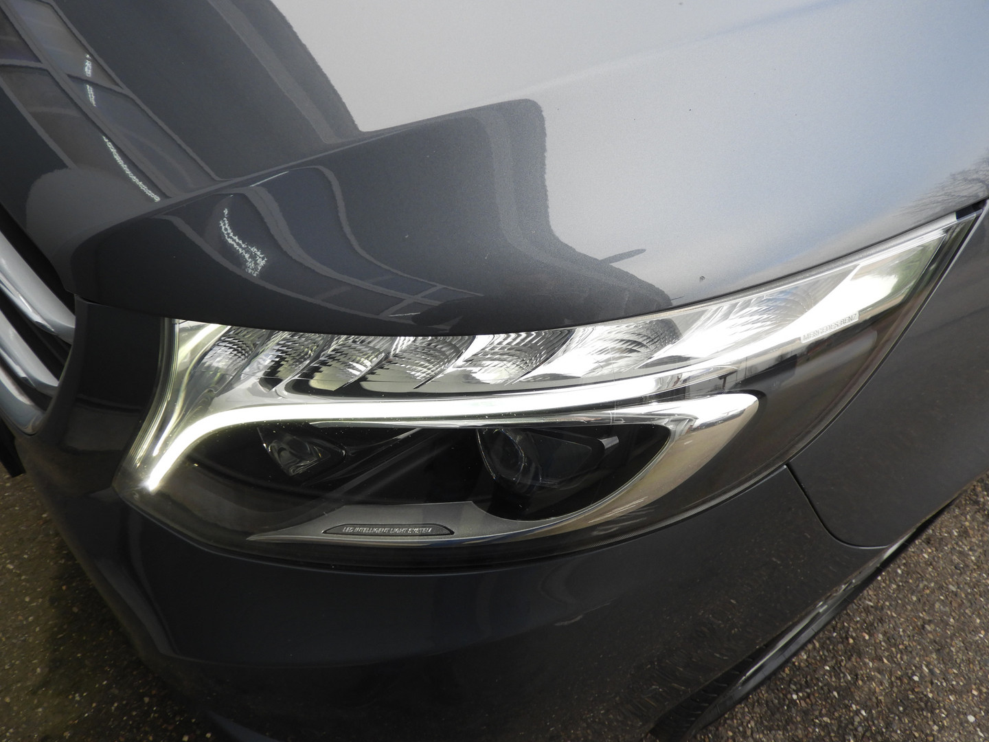 Mercedes-Benz Mercedes-Benz