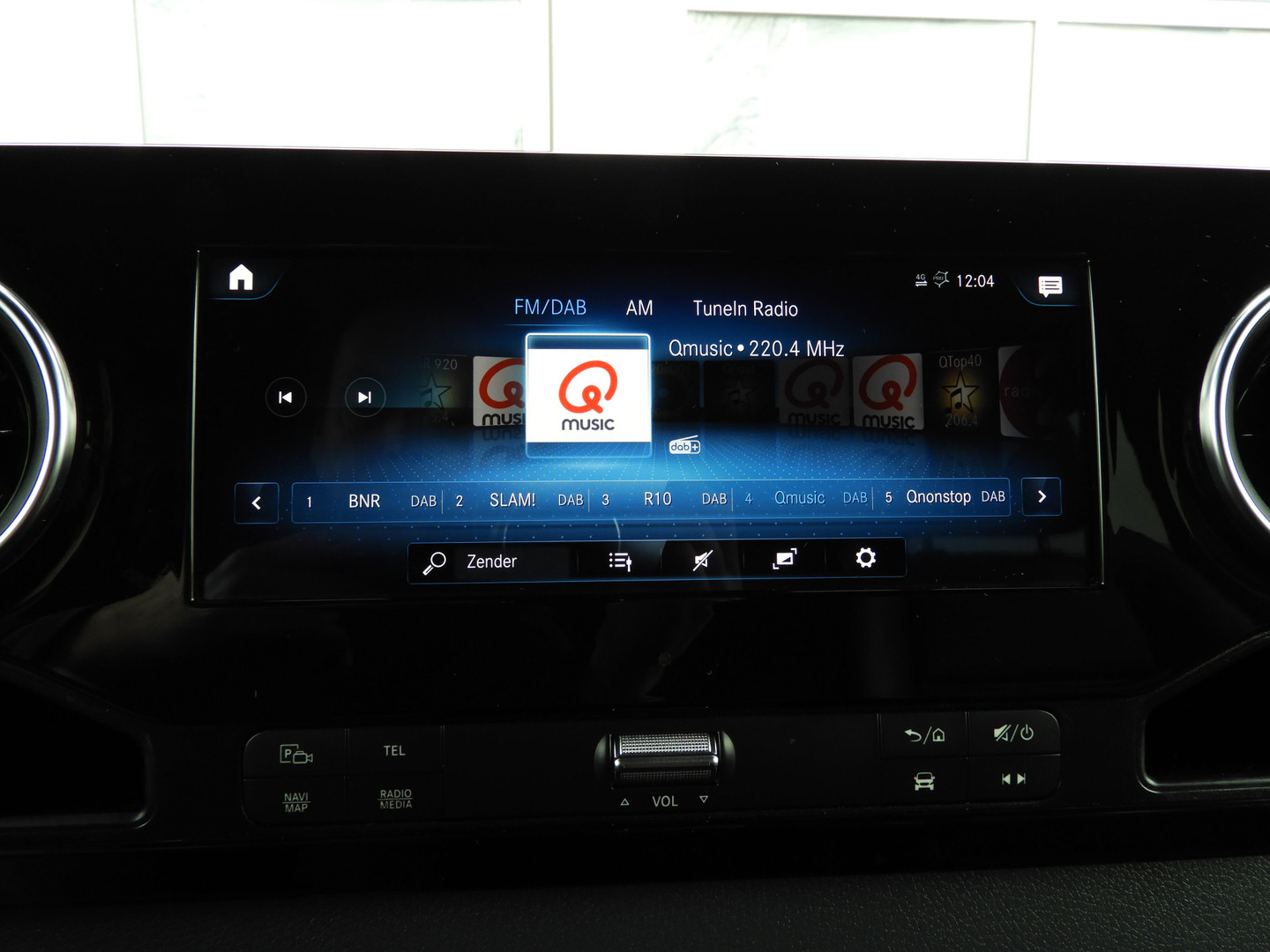 Mercedes-Benz Mercedes-Benz