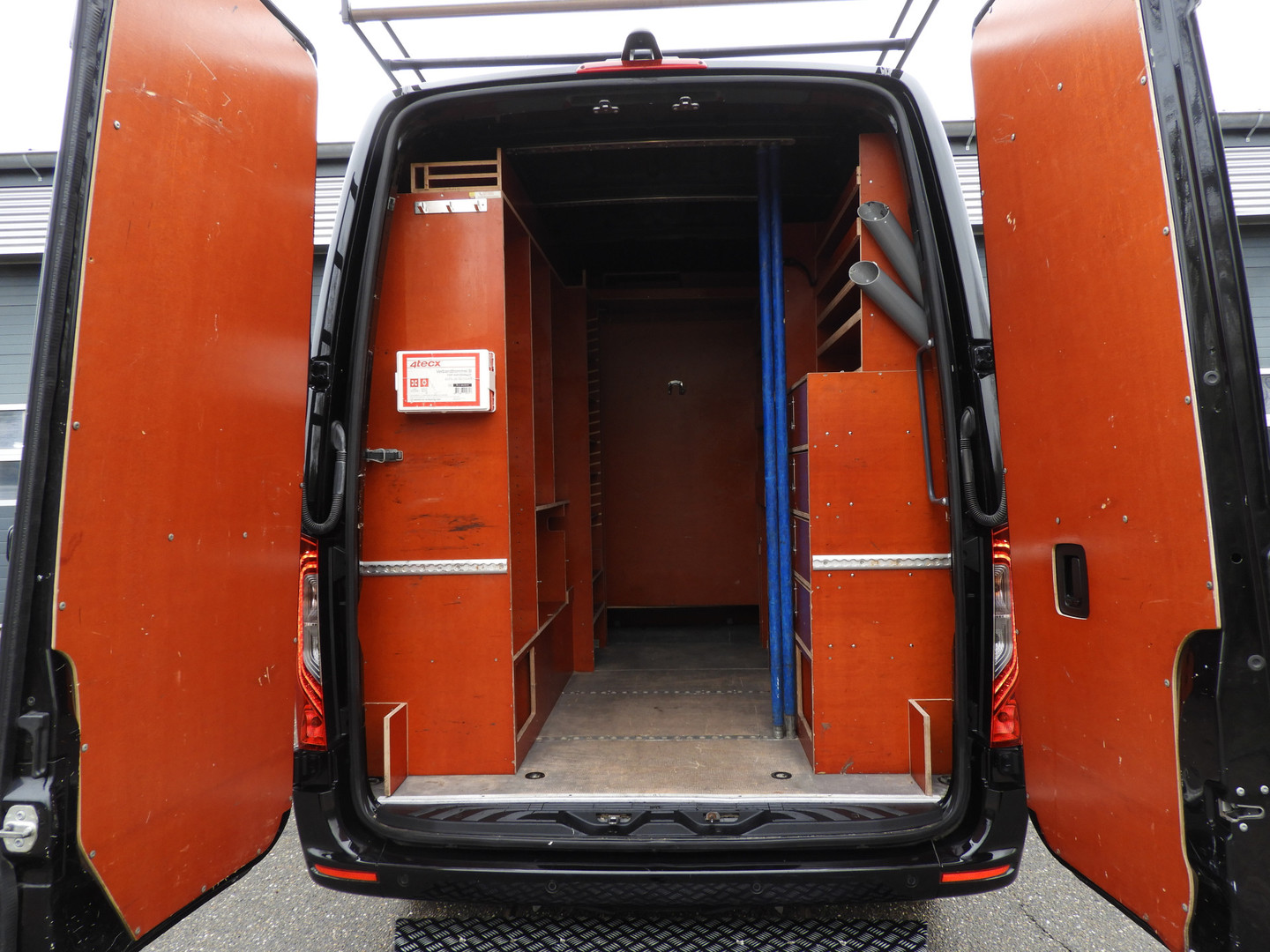 Mercedes-Benz Mercedes-Benz