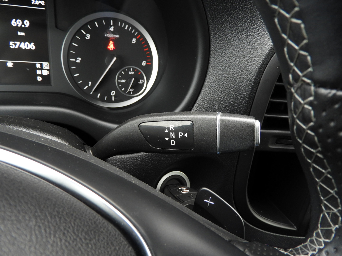 Mercedes-Benz Mercedes-Benz