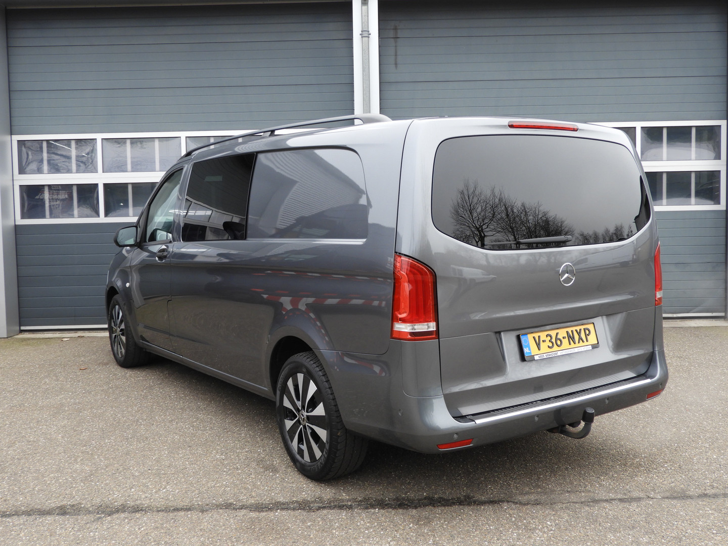 Mercedes-Benz Mercedes-Benz