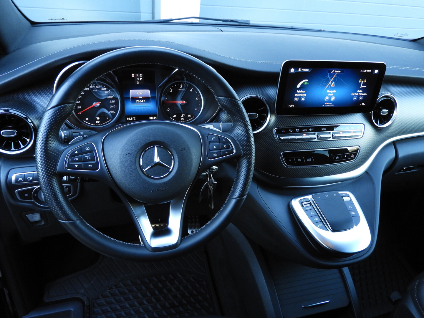 Mercedes-Benz Mercedes-Benz