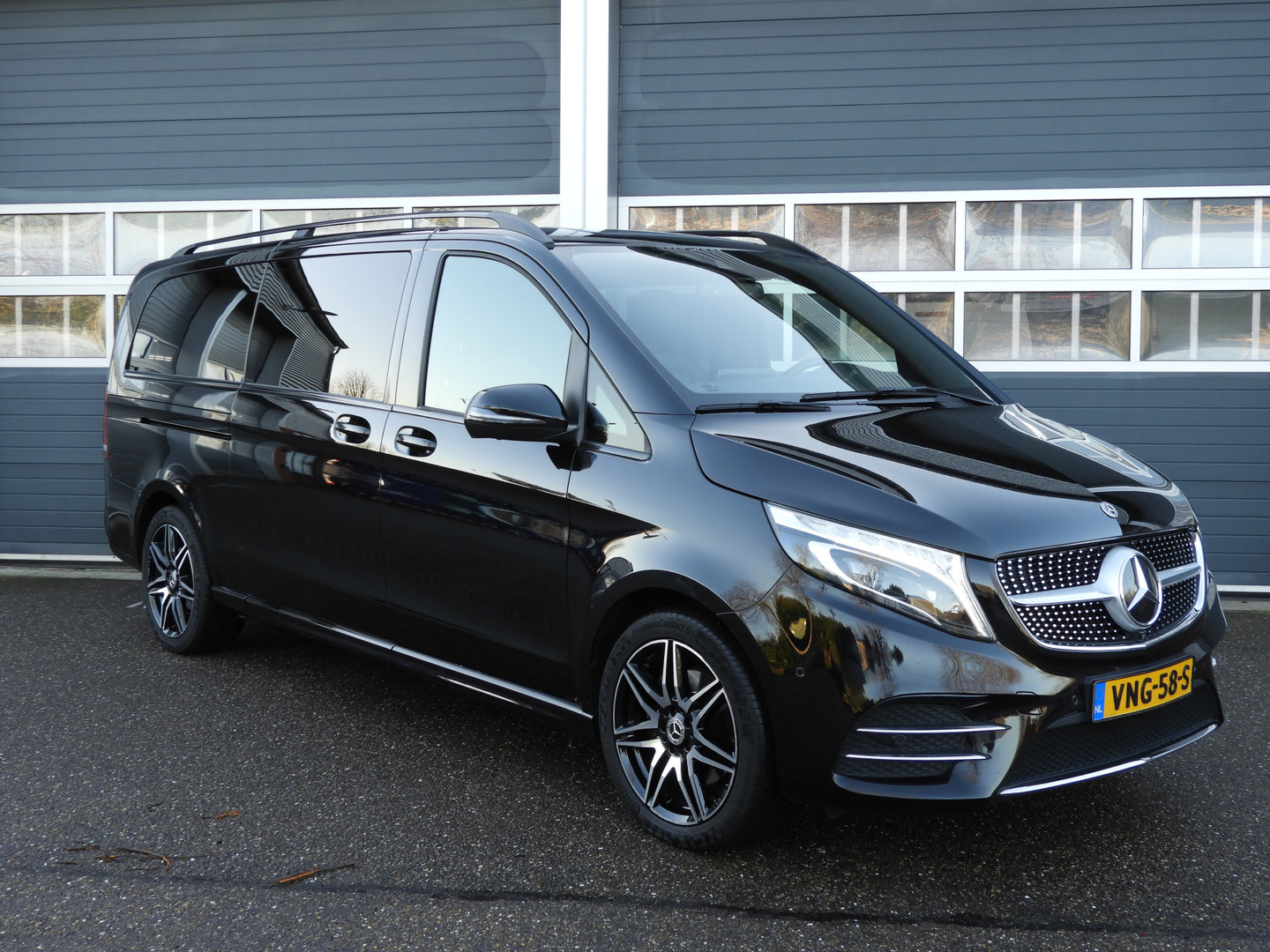 Mercedes-Benz Mercedes-Benz